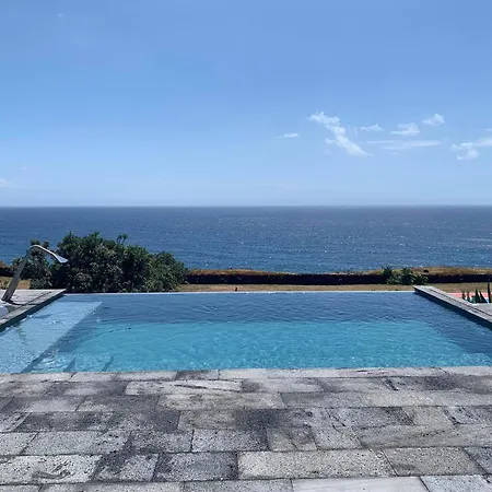 Nyaraló House Rodrigues Água de Pau