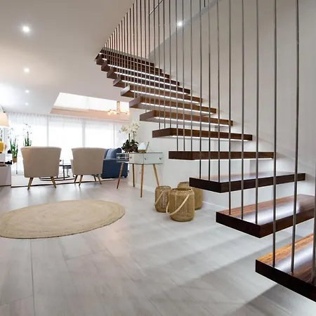 House Rodrigues Nyaraló *